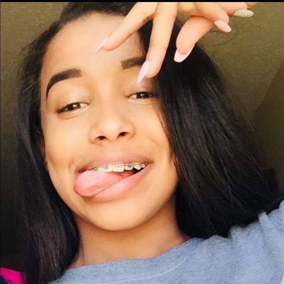 Meet your Posher, Trinity - Picture 1 of 1